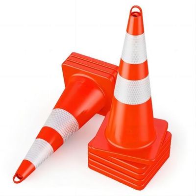 قیمت خوب مخروط های ایمنی ترافیک 1.8 کیلوگرم PVC ساخت مخروط نارنجی برای هشدار اضطراری آنلاین